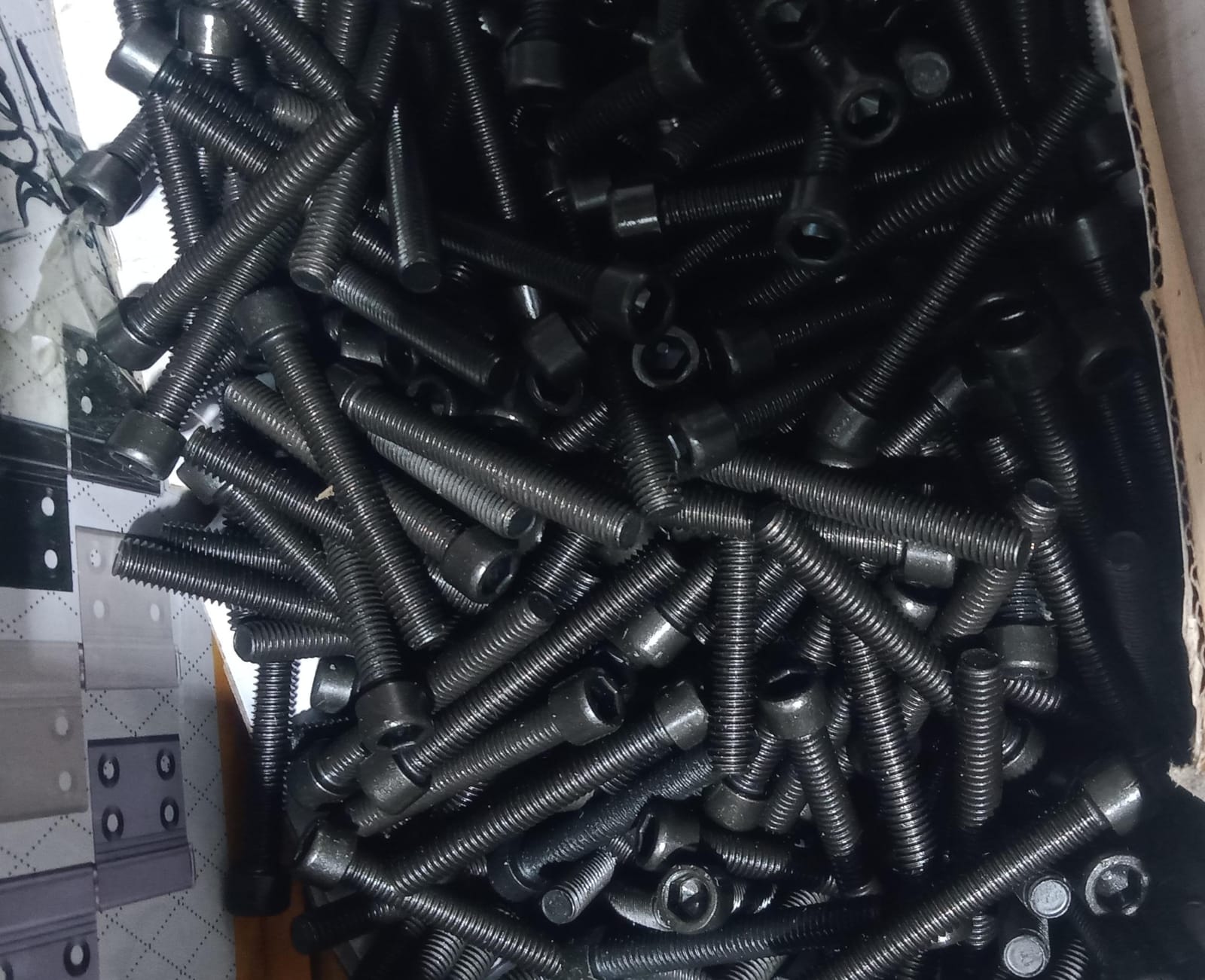 Scrow 2.25" inch